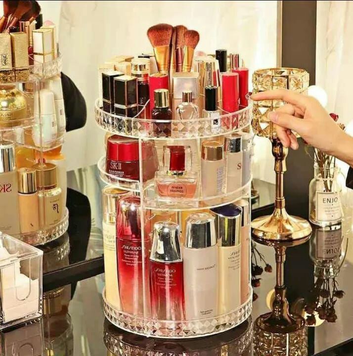 360° Rotating Diamond Cut Cosmetic Organizer