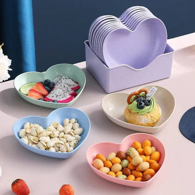 Pack of 10 Heart Shaped Plates with Holder – Decorative Plastic Plate Set | Party, Snack & Serving Plates (Random Colors)